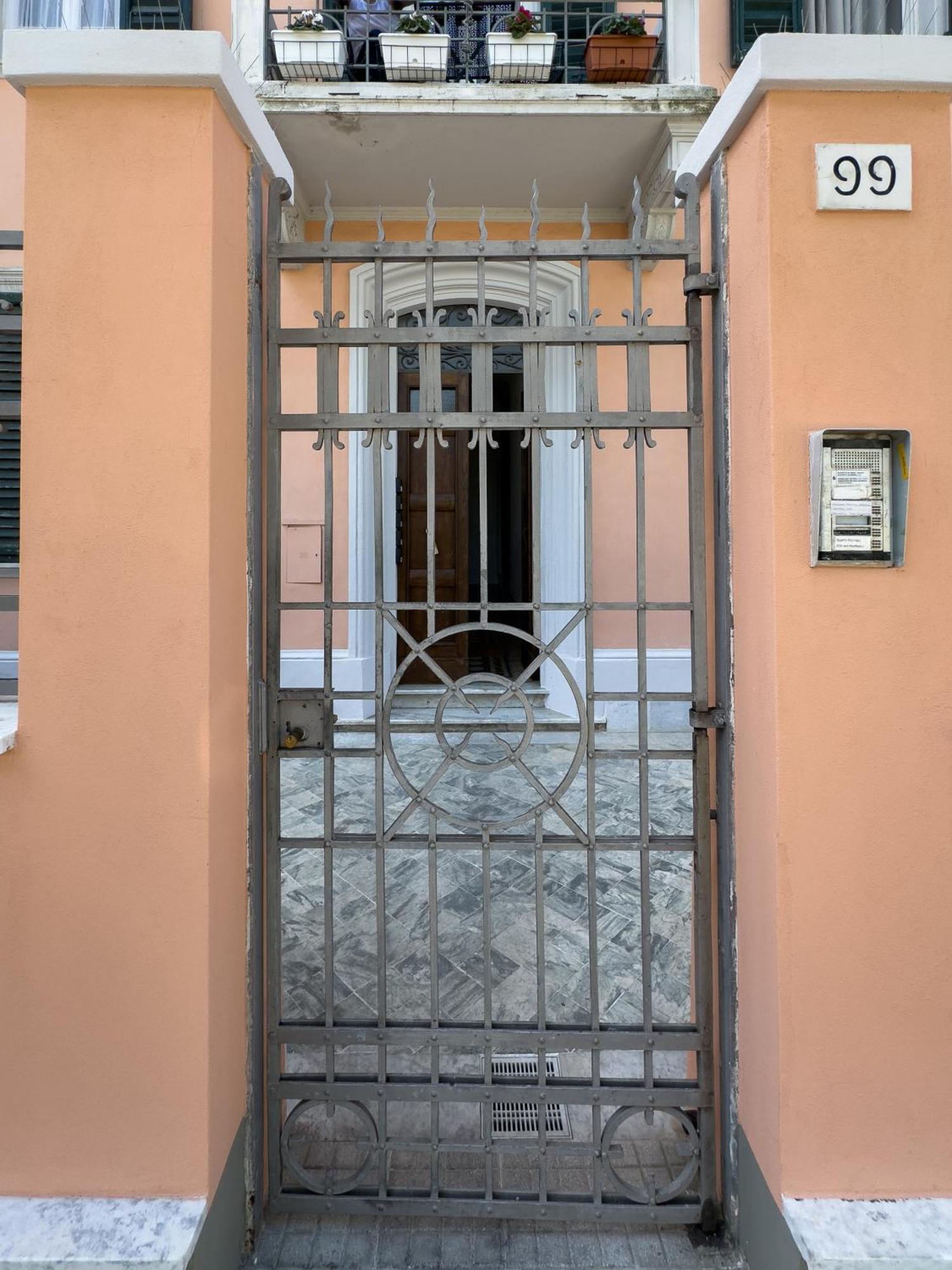 La Casa Di Eli Appartamenti ปิซา ภายนอก รูปภาพ
